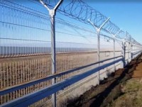 Ukraine: Nga lập hàng rào an ninh tại Crimea là "trái phép"