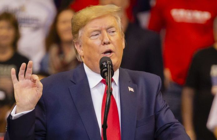 ong trump chinh thuc bi luan toi len tieng to cao ha vien my co tinh