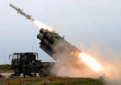 Lý do gì khiến Nhật Bản lên kế hoạch mở rộng tầm bắn tên lửa đất đối hạm?