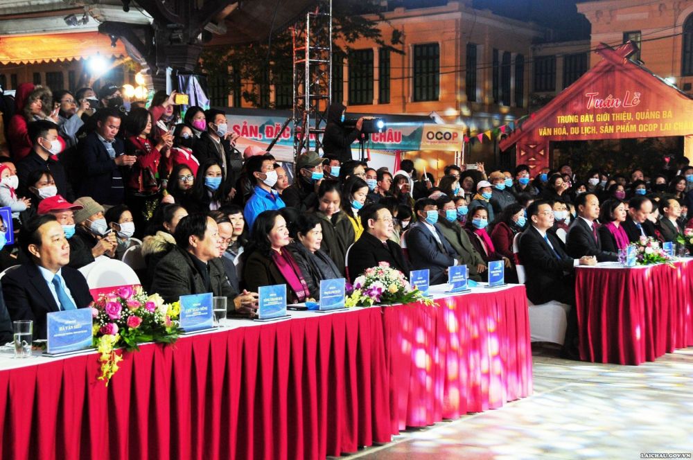 Rực rỡ sắc màu Lai Châu tại Hà Nội