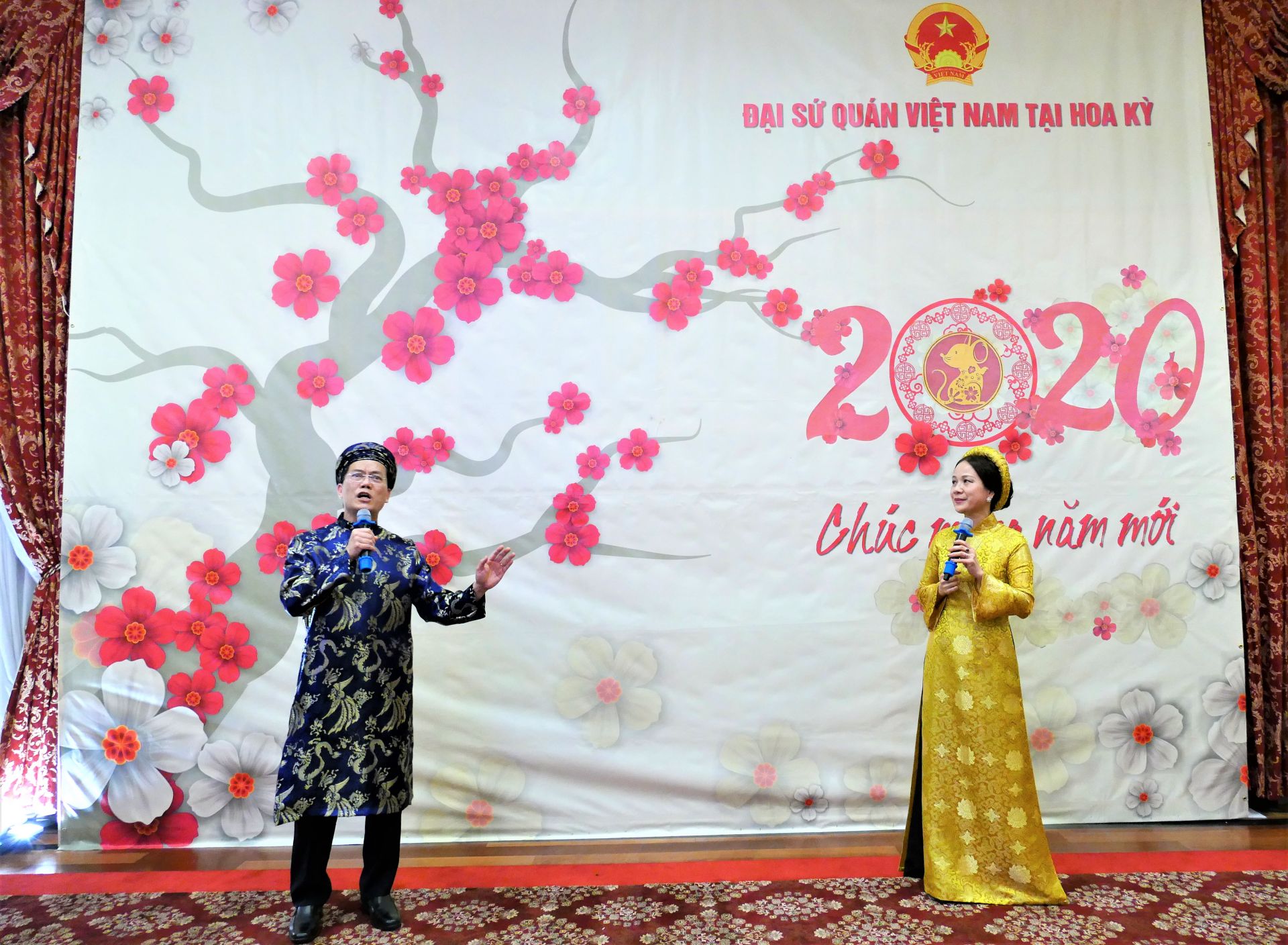 dai su quan viet nam tai hoa ky ron rang to chuc don tet canh ty 2020