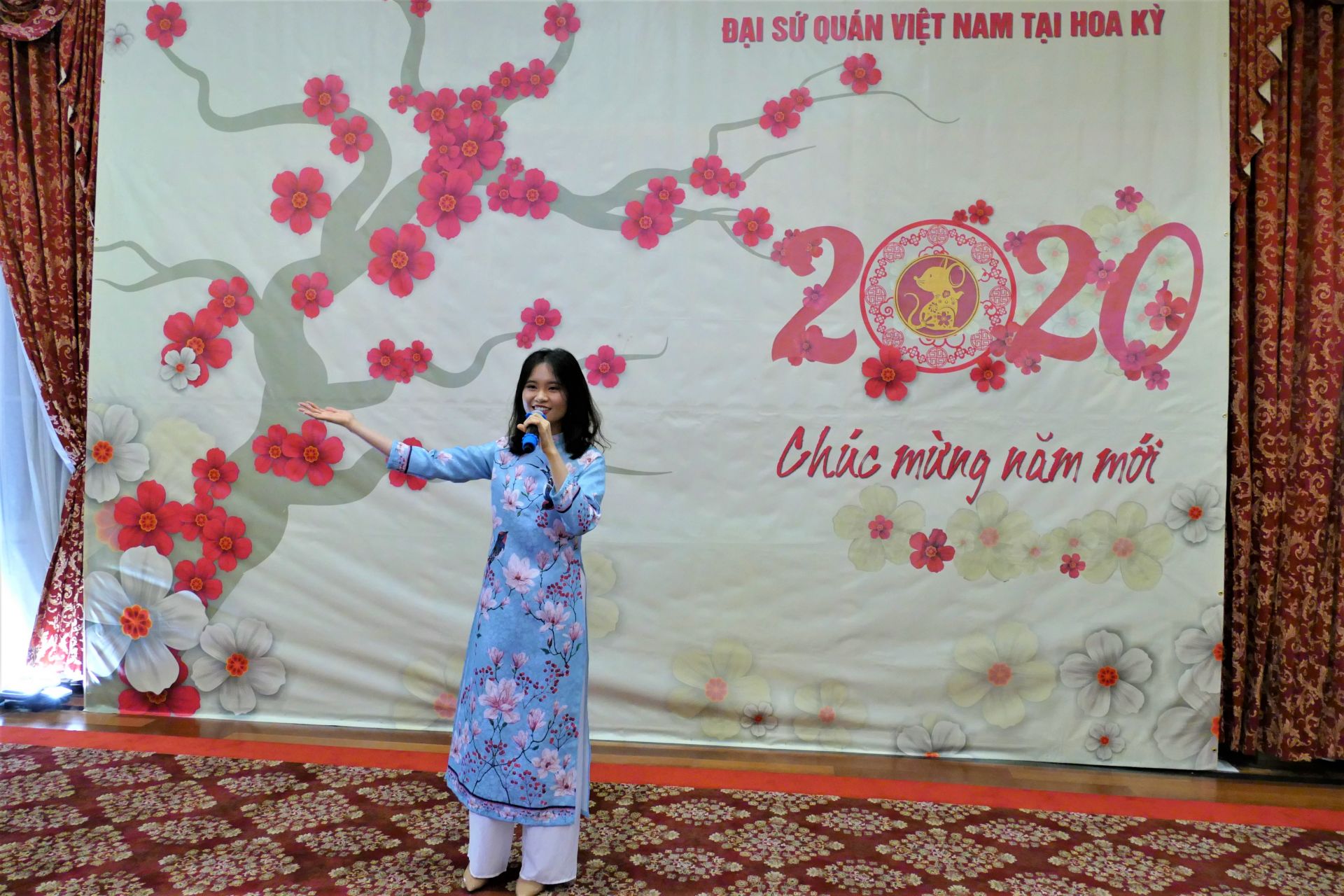 dai su quan viet nam tai hoa ky ron rang to chuc don tet canh ty 2020