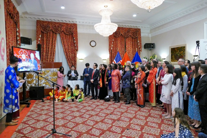 dai su quan viet nam tai hoa ky ron rang to chuc don tet canh ty 2020