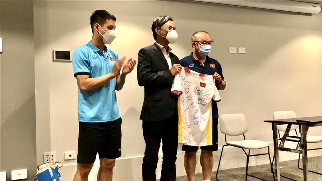 Đại sứ Nguyễn Thị Hồng Oanh gửi thư chúc mừng Năm mới Nhâm Dần đến cộng đồng người Việt tại Kazakhstan