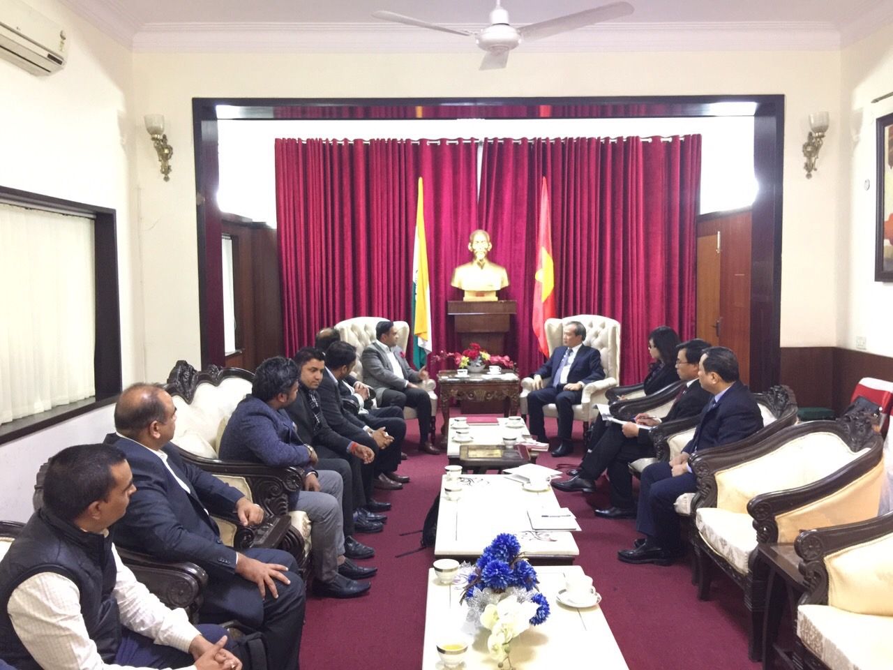 tim huong di cho hang nong san viet nam tai an do