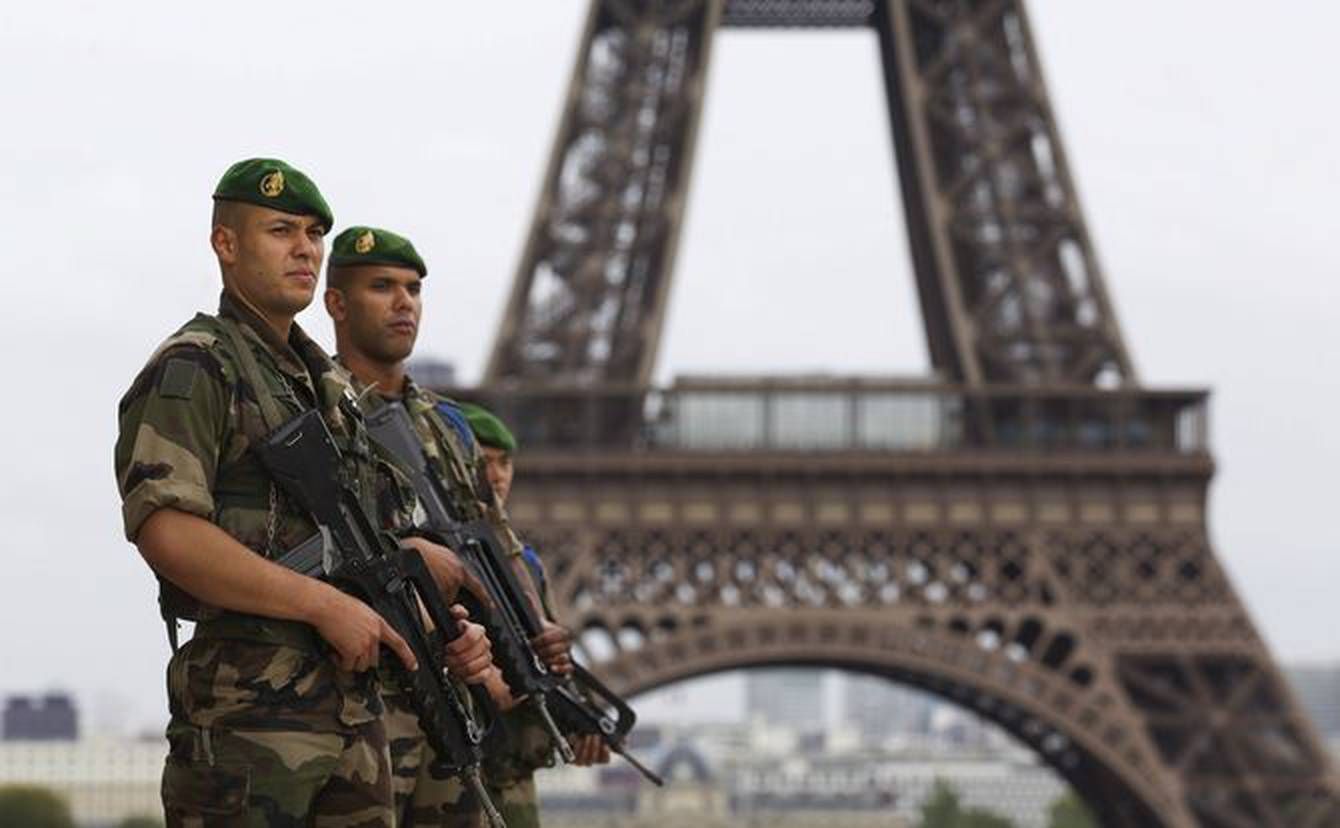 Chi tiêu quốc phòng toàn cầu tăng kỷ lục trong một thập kỷ