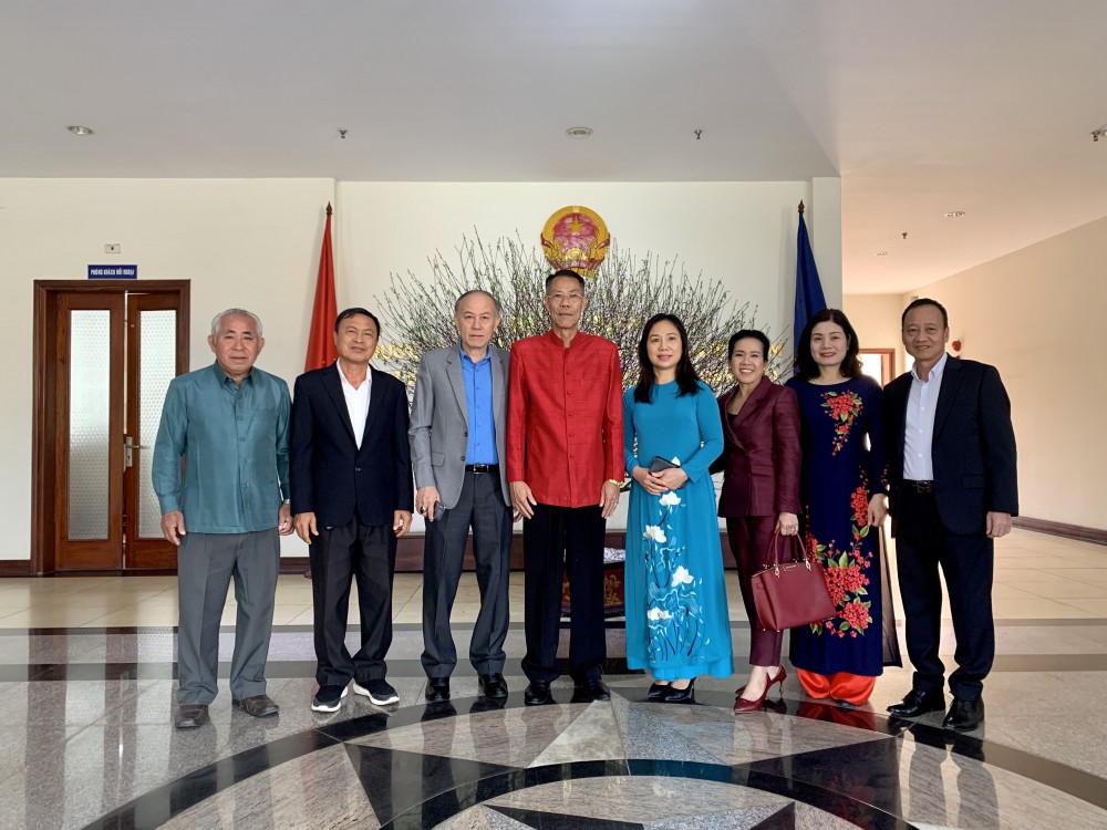 undefined Rộn ràng không khí Tết cổ truyền của cộng đồng người Việt Nam tại Vientiane, Lào