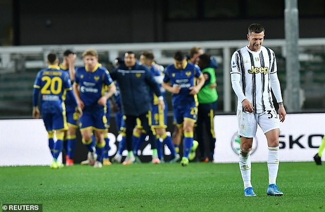 C.Ronaldo lập công, Juventus vẫn rơi điểm đáng tiếc