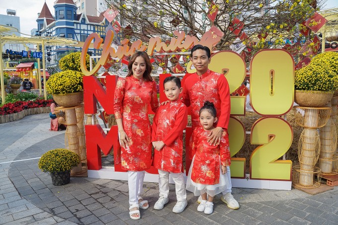 Khánh Thi - Phan Hiển