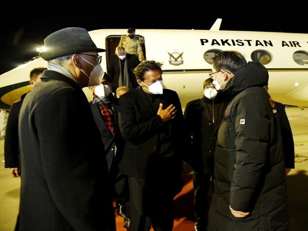 Thủ tướng Pakistan Imran Khan đã đến Bắc Kinh vào hôm nay (4/2), bắt đầu chuyến thăm chính thức kéo dài 4 ngày. (Nguồn: ANI)