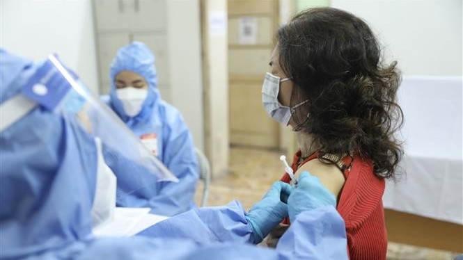 covid19 toi 212 co 46861 ca mac moi hon 3000 benh nhan nang dang dieu tri