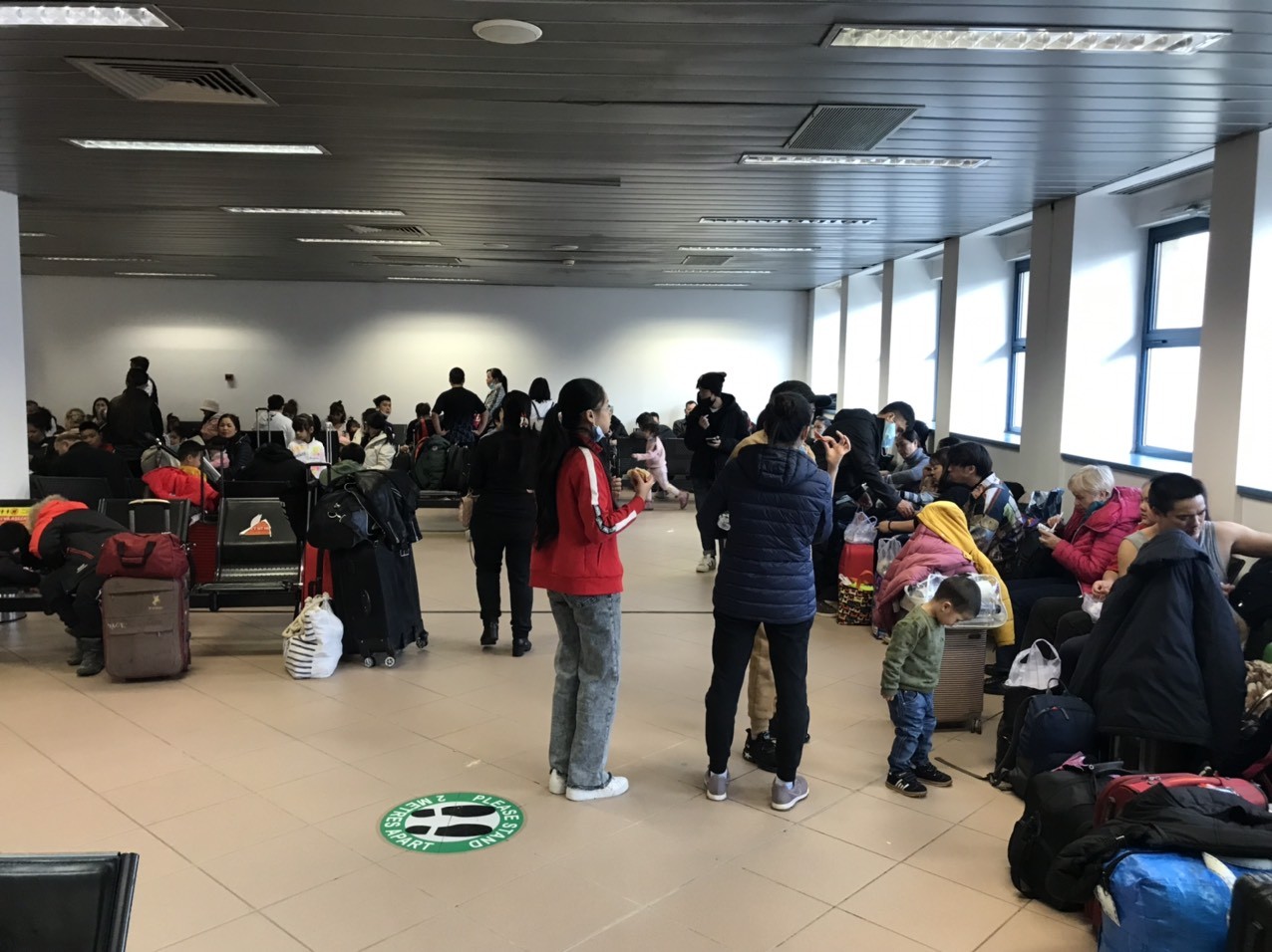 12 tiếng của người Việt ở Ukraine trước khi lên chuyến bay sơ tán đầu tiên