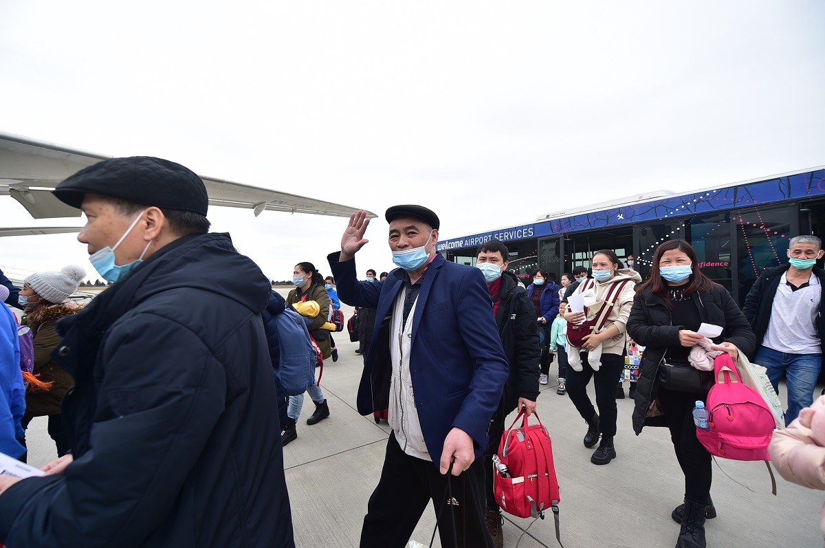 Cập nhật. Tận tâm, tận lực cho chuyến bay sơ tán đưa công dân Việt Nam ở Ukraine về nước