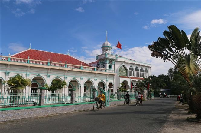 Một góc Thánh đường hồi giáo Masjid Nia'mah ở xã Châu Phong, thị xã Tân Châu vào Tháng ăn chay Ramadan. (Nguồn: TTXVN)