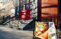 my lan song bieu tinh chua nguoi new york van do bo lenh gioi nghiem