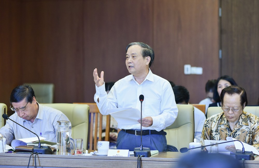 Đại sứ Vũ Dương Huân tại Tọa đàm khoa học với chủ đề GS. TS Vũ Dương Huân: Nhà ngoại giao, nhà giáo và nhà khoa học