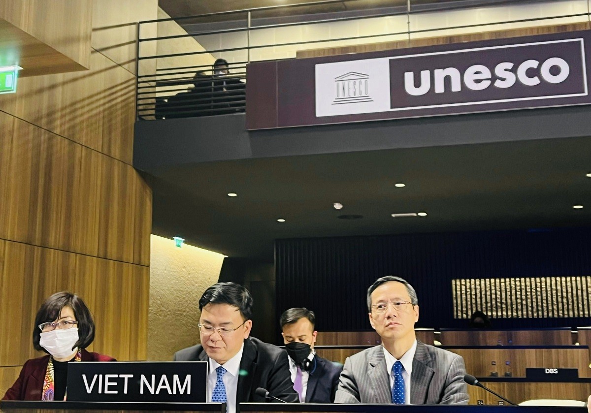 Thứ trưởng Ngoại giao Phạm Quang Hiệu phát biểu tại phiên thảo luận kỳ họp Hội đồng Chấp hành UNESCO lần thứ 214. 