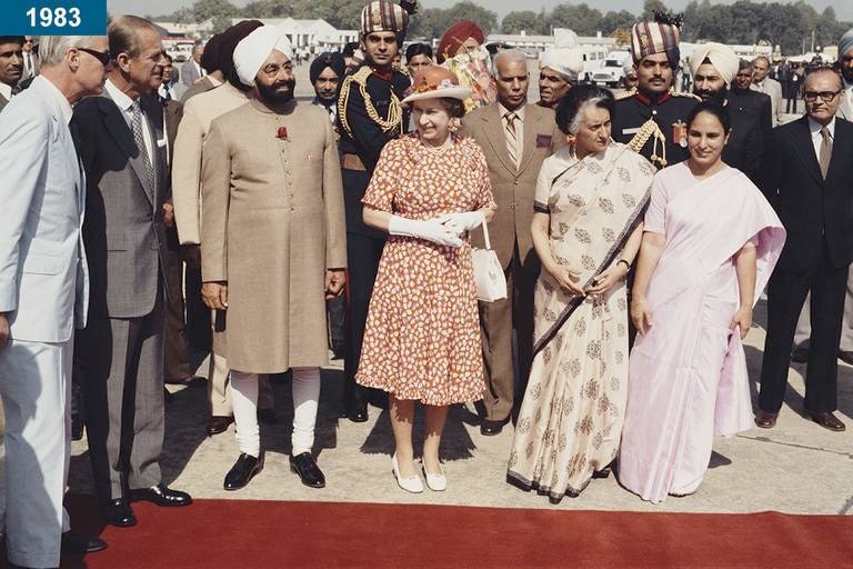 Thủ tướng Ấn Độ Indira Gandhi tiếp đón Nữ hoàng Anh Elizabeth vào năm 1983. (Nguồn: Getty)
