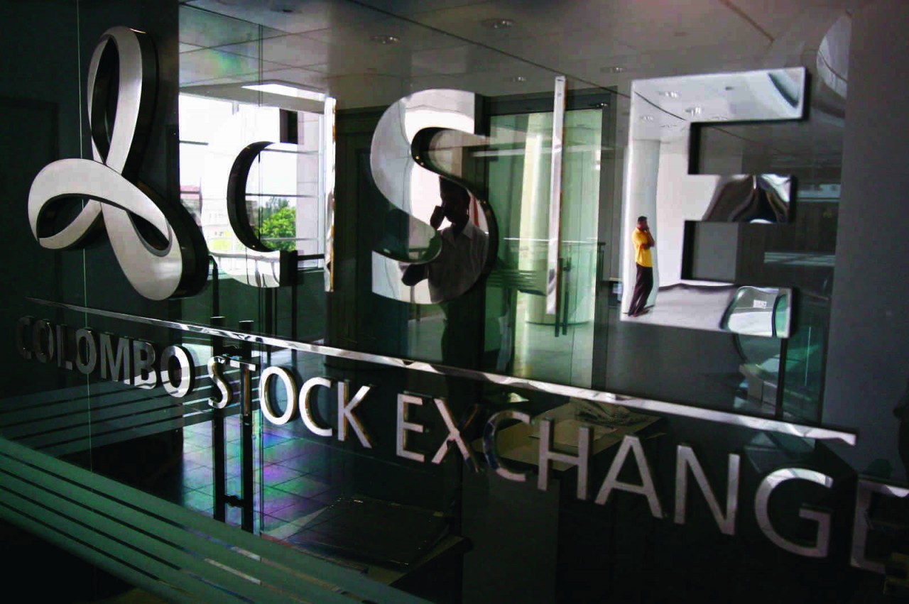Ủy ban Giao dịch chứng khoán Sri Lanka (SEC) ngày 16/4 cho biết đã chỉ đạo Sở Giao dịch Chứng khoán Colombo (CSE) tạm thời đóng cửa trong thời gian 5 ngày làm việc bắt đầu từ ngày 18/4. (Nguồn: PTI)