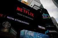 Doanh thu giảm, Netflix cân nhắc bắt người dùng xem quảng cáo