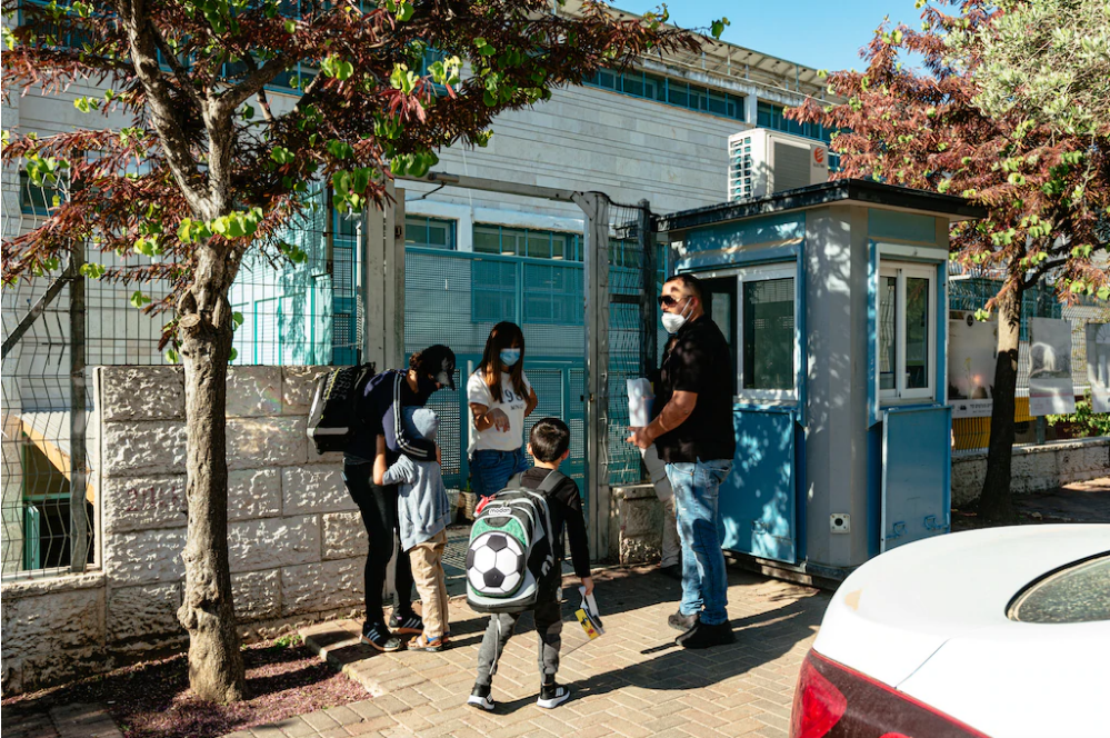 lo lang va hy vong tam trang cua tre em israel khi quay tro lai truong hoc