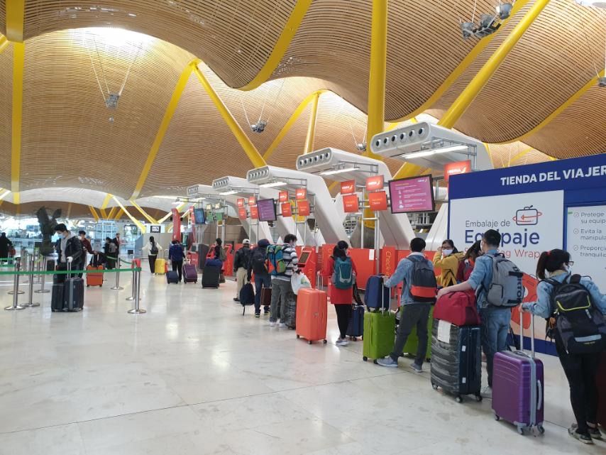 ngay 165 gan 200 cong dan viet nam tu tam dich covid 19 o chau au tro ve nuoc an toan