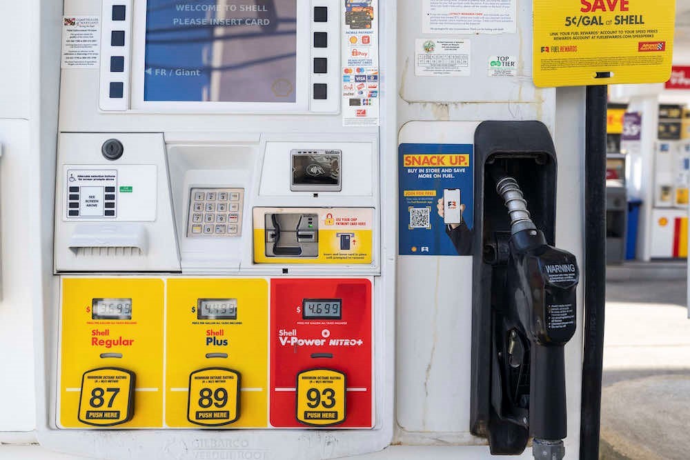 Giá xăng tại các trạm xăng dầu. (Nguồn: IMF)
