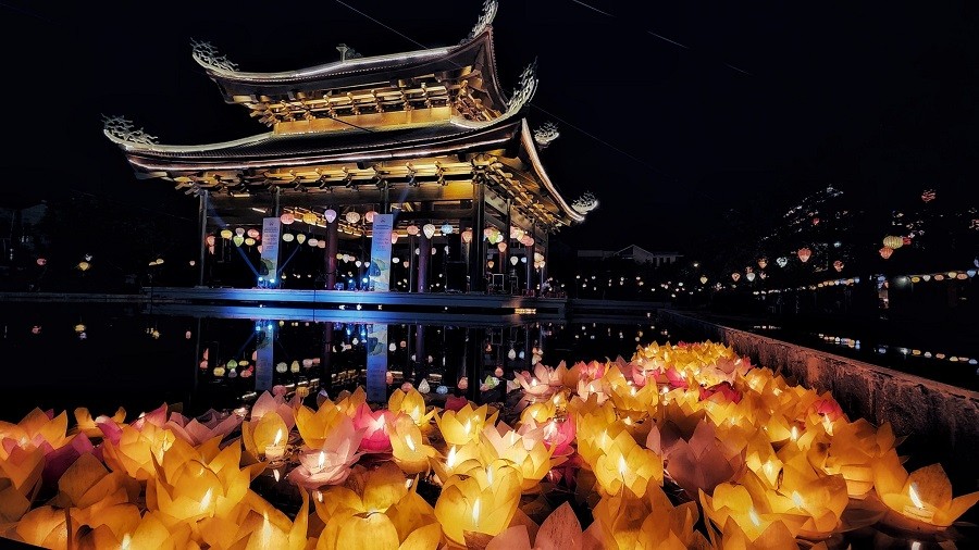 Sắc vàng Tam Cốc – Tràng An 2022 – Ngoại giao chung sức với địa phương mở cửa du lịch trở lại Sắc vàng Tam Cốc – Tràng An 2022 – Ngoại giao chung sức với địa phương mở cửa du lịch trở lại