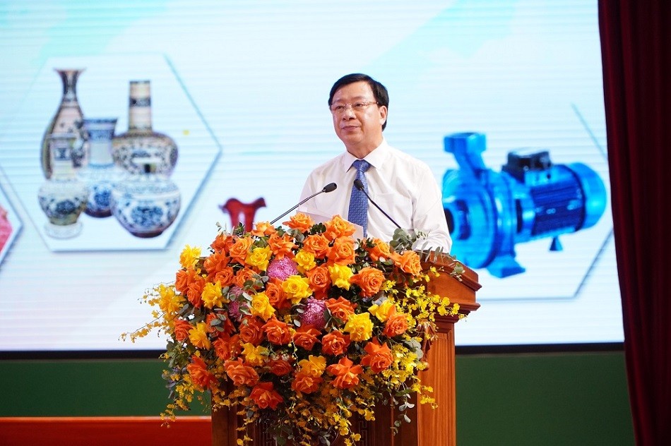 Ông Phạm Xuân Thăng – Ủy viên Trung ương Đảng, Bí thư Tỉnh uỷ Hải Dương phát biểu tại Hội nghị. (Ảnh: Việt Nguyễn)