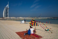 Tắm biển thời Covid-19: Vui nhưng phải an toàn