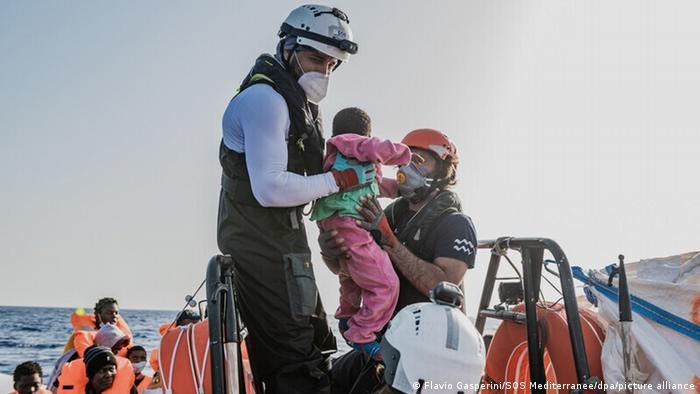 Tàu Ocean Viking giải cứu gần 200 người di cư trên Địa Trung Hải trong 1 ngày