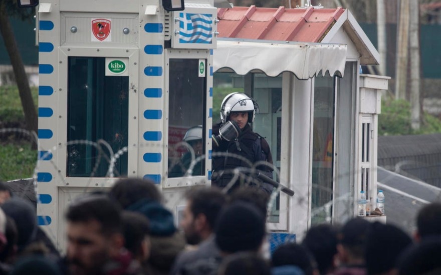 Liên quan đến việc Taliban trở lại nắm quyền ở Afghanistan, Chính phủ Hy Lạp ngày 19/8 cho biết, nước này muốn tránh tái diễn cuộc khủng hoảng đợt di cư ồ ạt mà Athens từng trải qua vào năm 2015 và lực lượng biên phòng của Hy Lạp đang đặt trong tình trạng báo động để ngăn chặn điều này. (Nguồn: CDE)