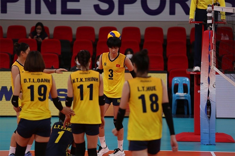 Đội tuyển bóng chuyền nữ Việt Nam trong trận gặp tuyển nữ Trung Quốc tại Giải bóng chuyền nữ châu Á - AVC Cup 2022.