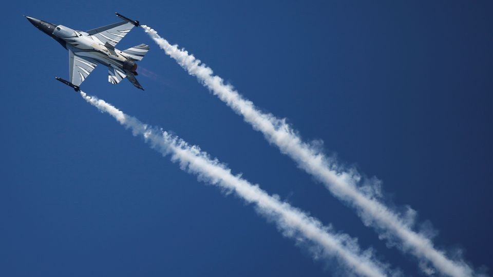 Khó sửa chữa MiG-29 thời Liên Xô, Bulgaria chốt thêm hợp đồng 8 máy bay chiến đấu F-16 Mỹ Khó sửa chữa MiG-29 thời Liên Xô, Bulgaria chốt thêm hợp đồng 8 máy bay chiến đấu F-16 Mỹ