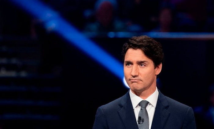 thu tuong justin trudeau voi bau cu tai canada thang trong bai