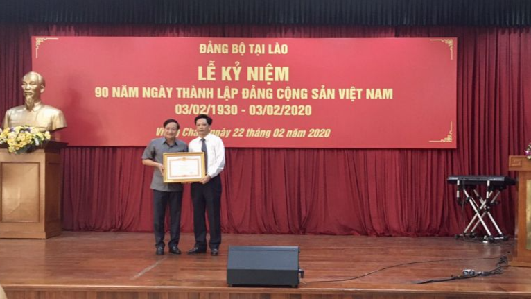 Thực hiện Chỉ thị 05 gắn với trách nhiệm nêu gương ở Đảng bộ tại Lào