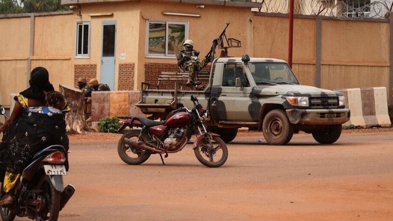 dao chinh tai burkina faso dai su quan de nghi cong dan viet nam tang cuong bao dam an toan