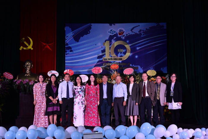 60 nam hoc vien ngoai giao qua nhung buc anh