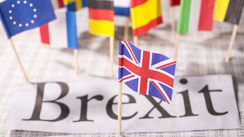 thoa thuan brexit lich su vuot ai ha vien