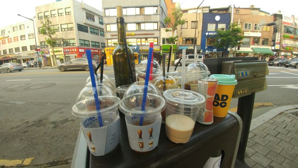 Hàn Quốc cấm sử dụng cốc nhựa dùng một lần từ tháng 12/2020. (Nguồn: Korea Joongang Daily)