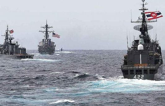 sang tuoi thu 10 admm lon bong trong giang co chien luoc giua cac cuong quoc