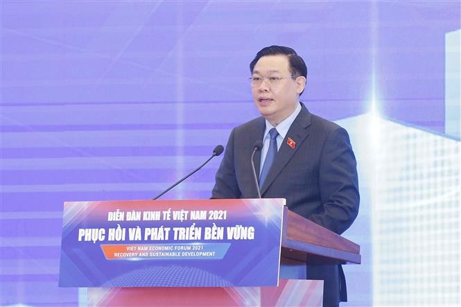 Chủ tịch Quốc hội Vương Đình Huệ phát biểu tại Diễn đàn Kinh tế Việt Nam 2021. (Nguồn: TTXVN)