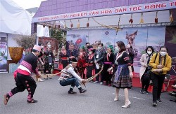 Tôn vinh giá trị văn hóa truyền thống tốt đẹp của dân tộc Mông