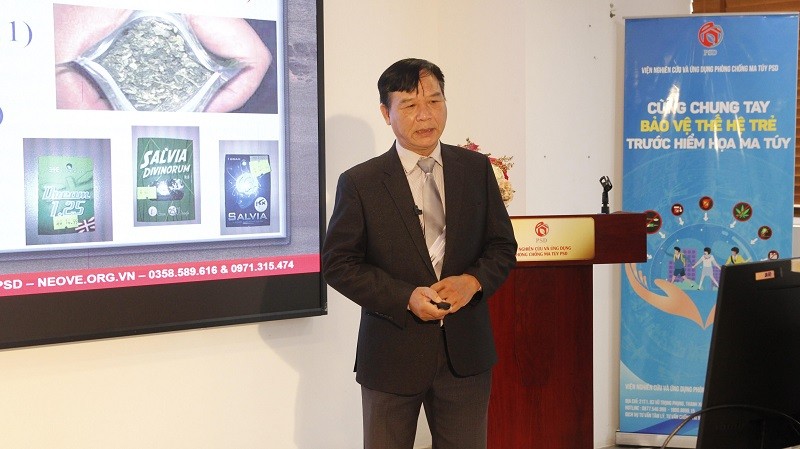Đại tá, Bác sĩ Tạ Đức Ninh- Phó Viện trưởng Viện PSD.