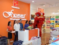 chan ga goi dem diem nhan sang tao trong khong gian phong ngu