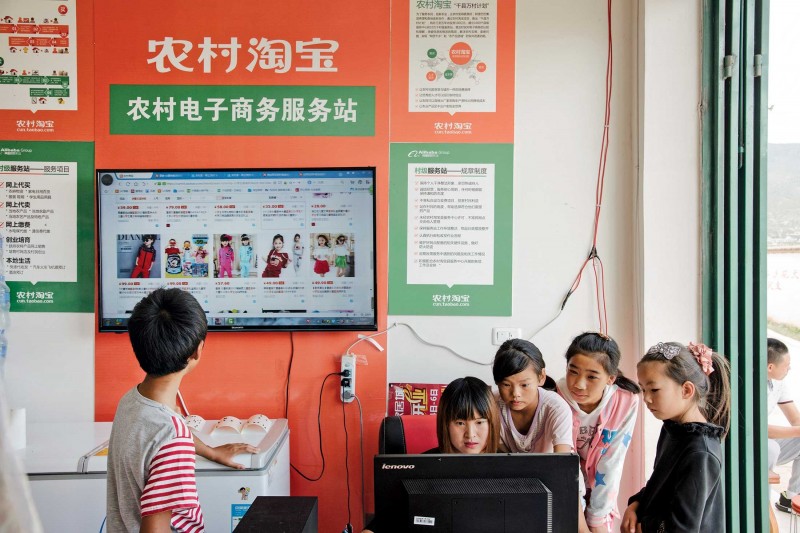 trung quoc khi thuong mai dien tu ve lang