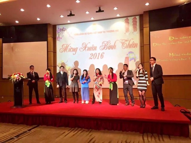 kieu bao tai thuong hai mung xuan binh than