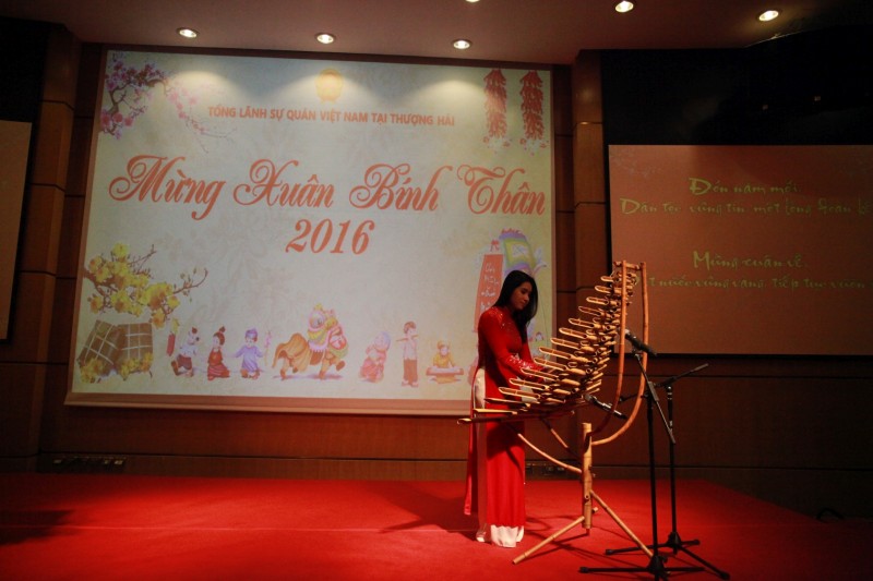 kieu bao tai thuong hai mung xuan binh than