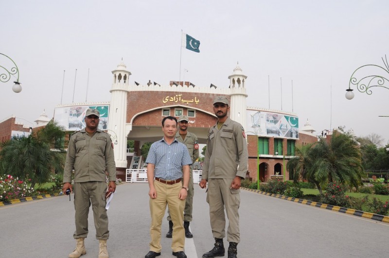 Pakistan - Nơi thừa bom thiếu điện pakistan noi thua bom thieu dien