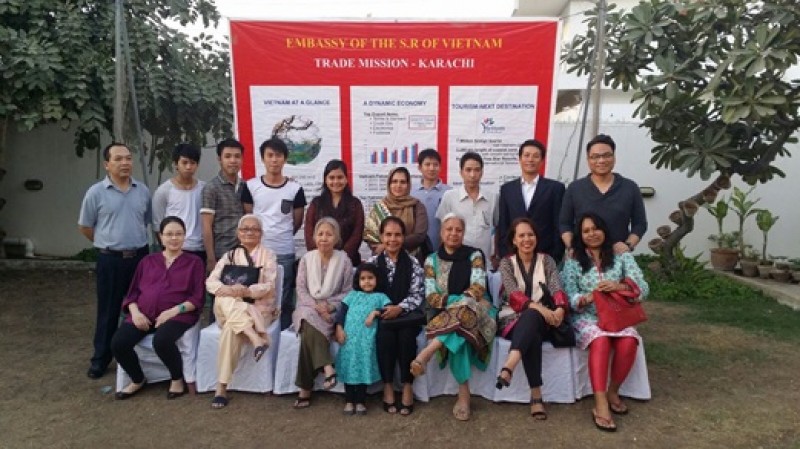 te t vie t a m cu ng cu ng co ng do ng ta i pakistan